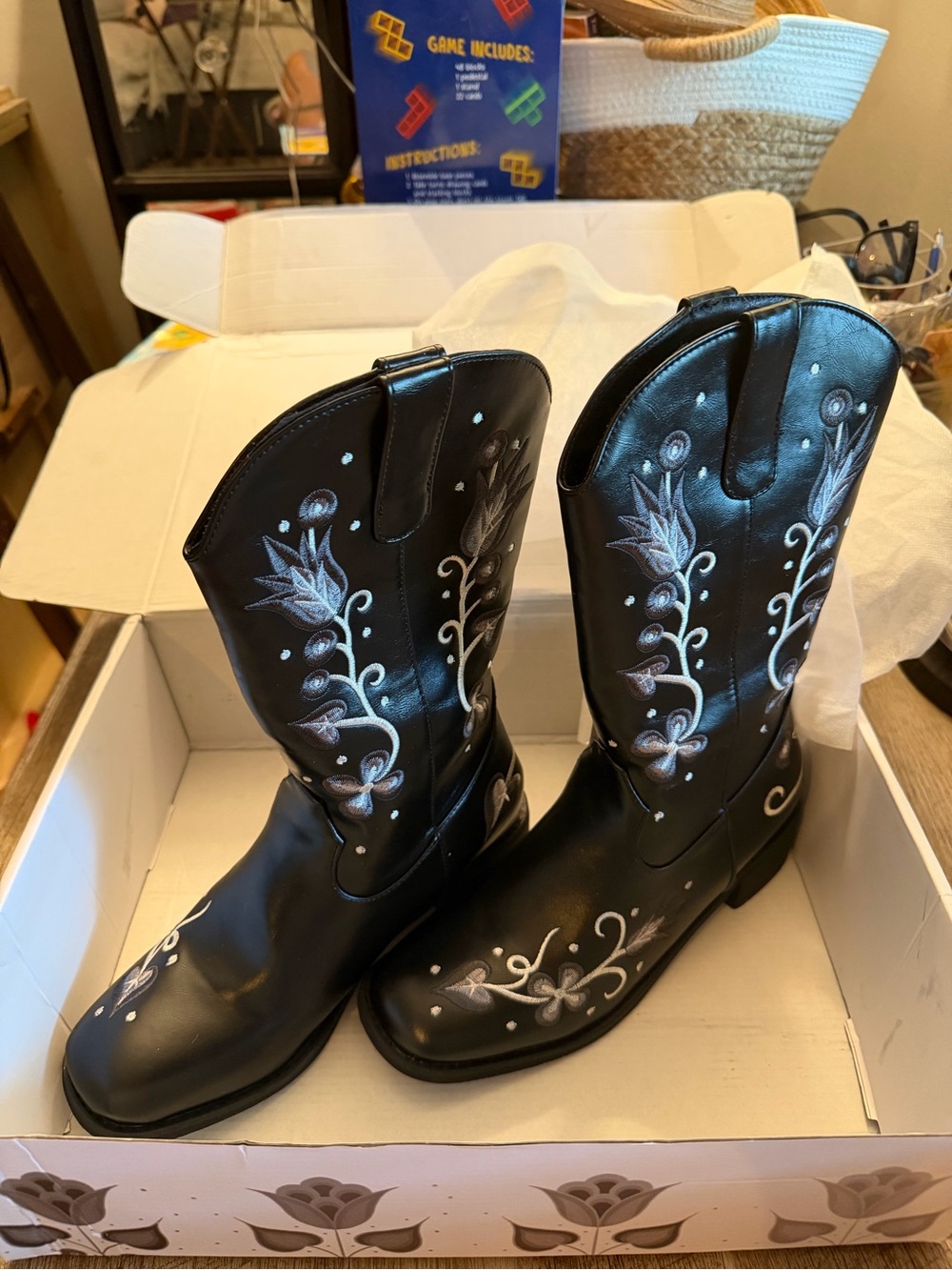Ocean Kiana Black Women’s Embroidered Western Boots